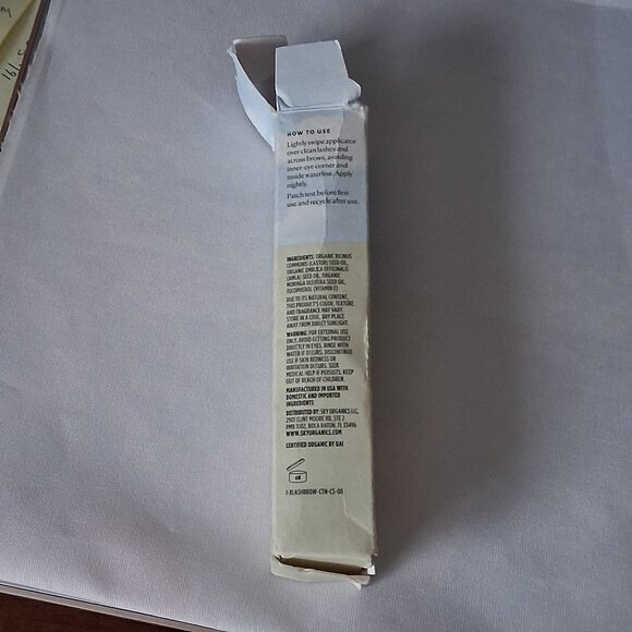 Sky Organics Organic Lash & Brow Oil & Applicator Eyelash Castor & Moringa Oil - Picture 3 of 3